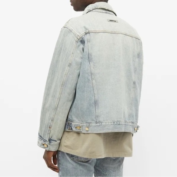 Fear Of God Essentials Denim Trucker Jean Jacket Light Indigo Blue Large Rare - Picture 3 of 16
